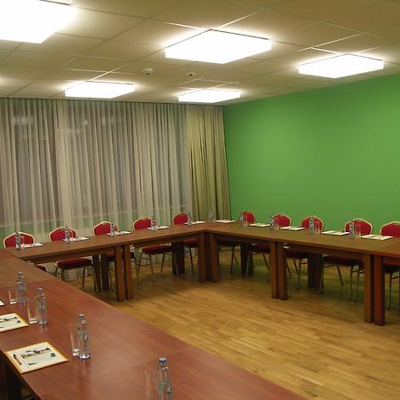 Ckm Centrum Konferencyjne Mazowsze Otrębusy Eksteriør billede