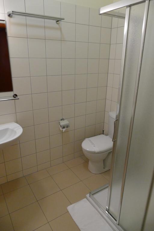 Ckm Centrum Konferencyjne Mazowsze Otrębusy Eksteriør billede