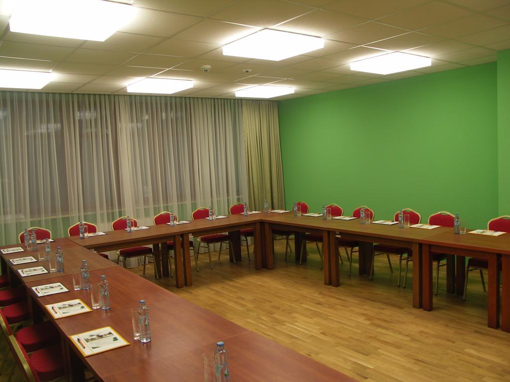 Ckm Centrum Konferencyjne Mazowsze Otrębusy Eksteriør billede
